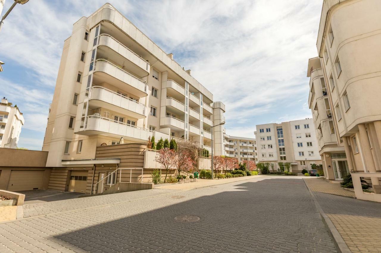 Apartament Tarasy Sobieskiego Torun Exterior photo